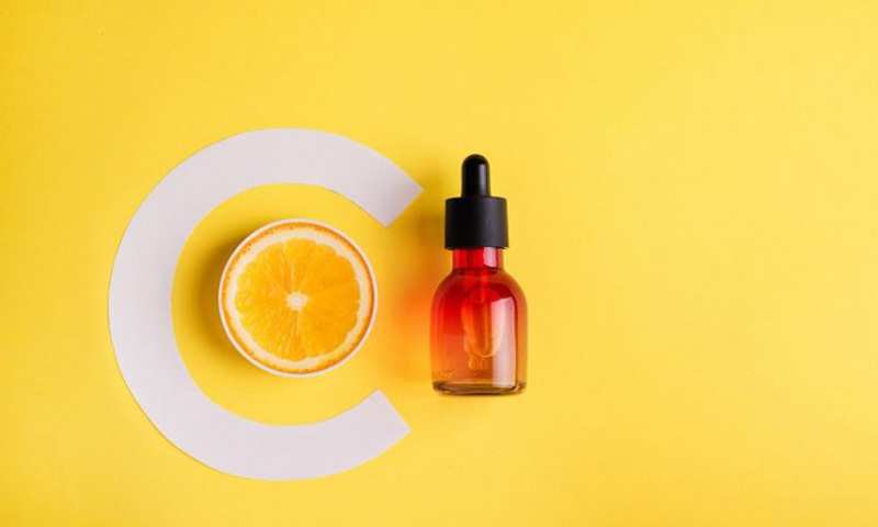 Sử dụng serum vitamin C hiệu quả nhờ 5 nguyên tắc giúp da trắng sáng