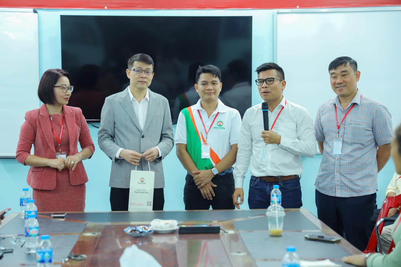 CHUYẾN THĂM NHÀ MÁY THƯƠNG HIỆU ĐẠI ĐỒNG TIẾN