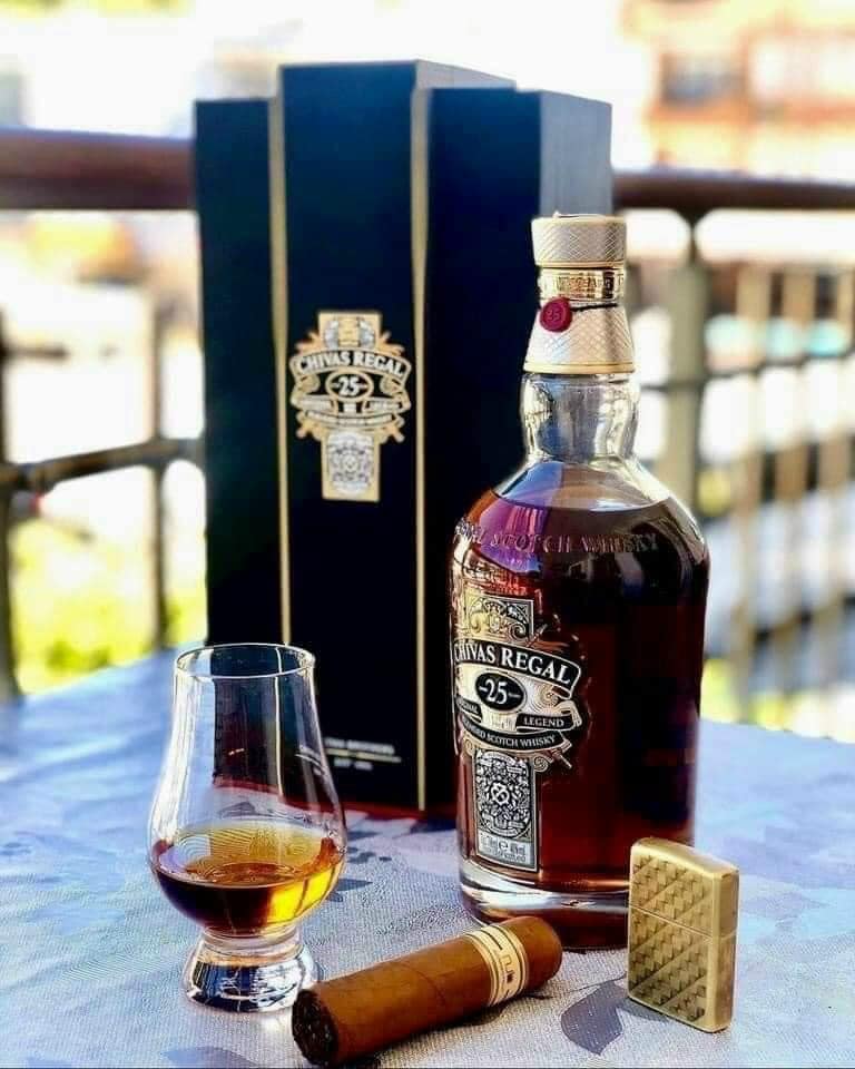 Rượu Chivas 25 Nhật Bản 700Ml