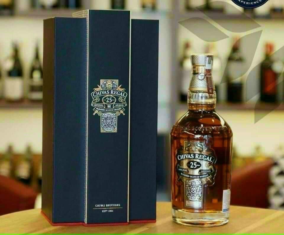 Rượu Chivas 25 Nhật Bản 700Ml