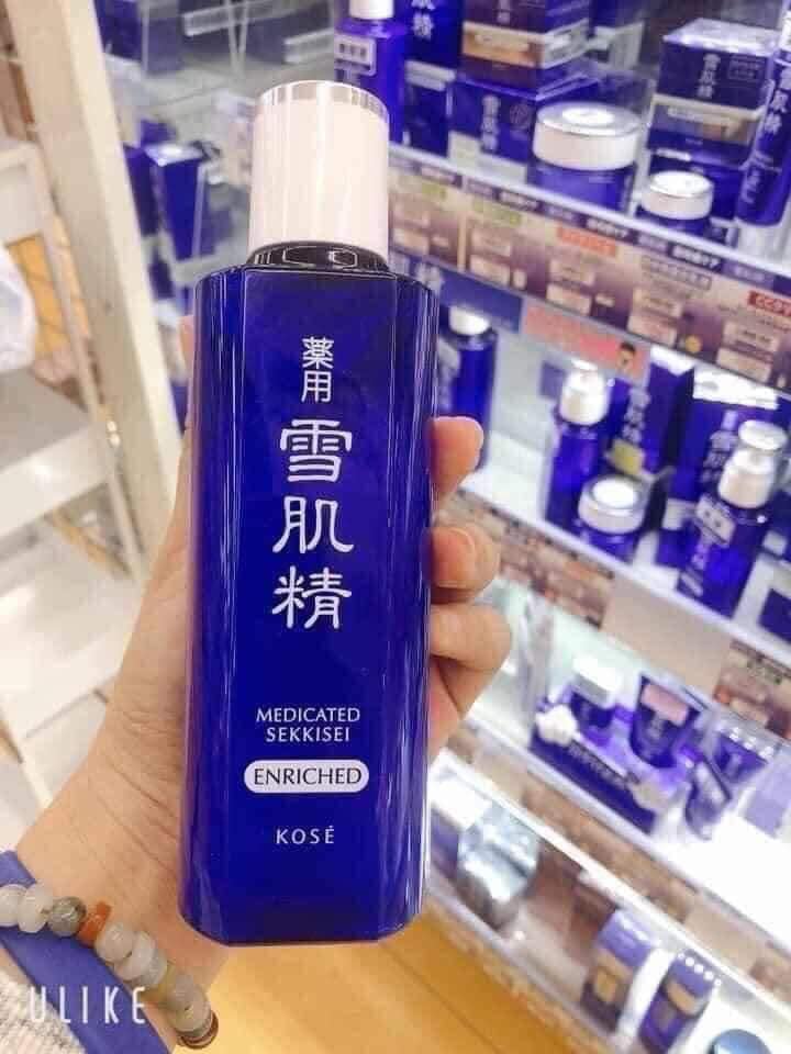 Nước Hoa Hồng Kose Sekkisei Medicated 200Ml