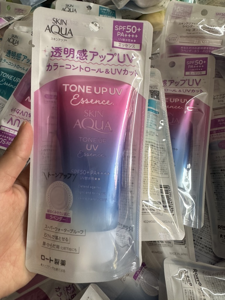 Kem Chống Nắng Skin Aqua Tone Up Uv 80G