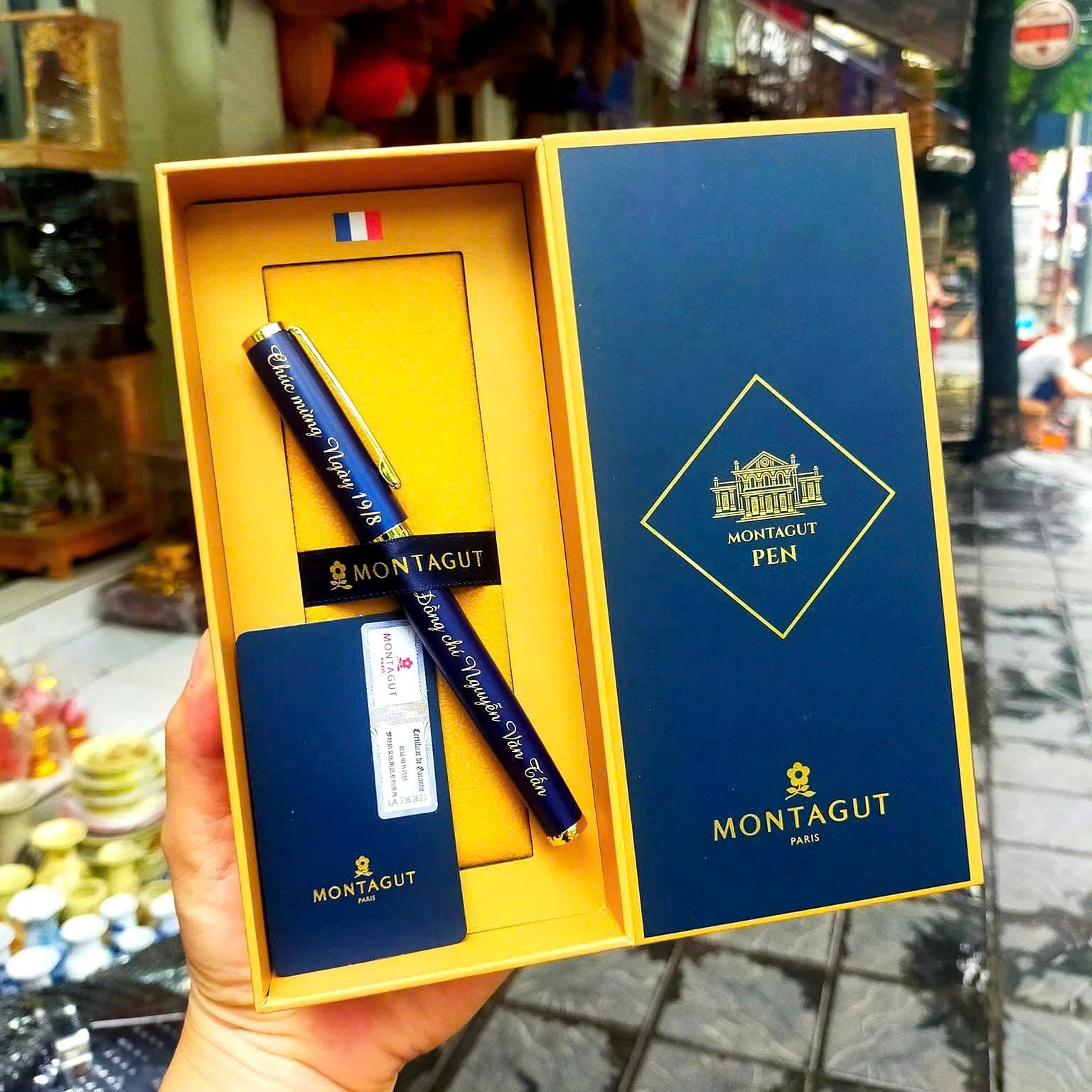 Bút ký Montagut 06 màu xanh khắc tên ý nghĩa