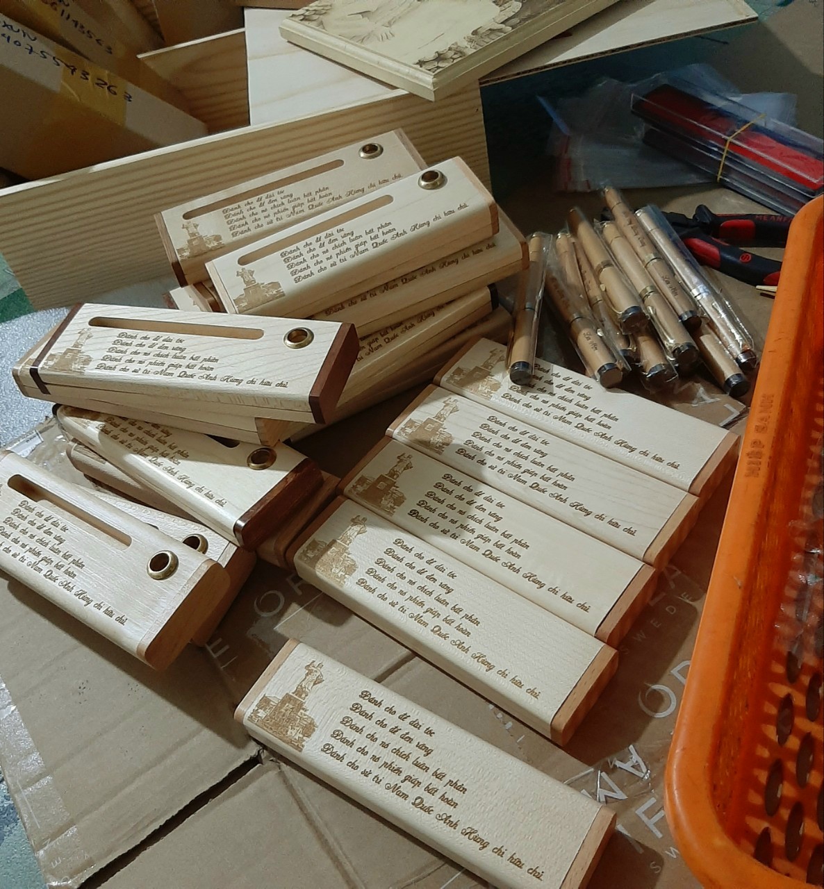 Quà Tặng Khắc Tên Quận 5