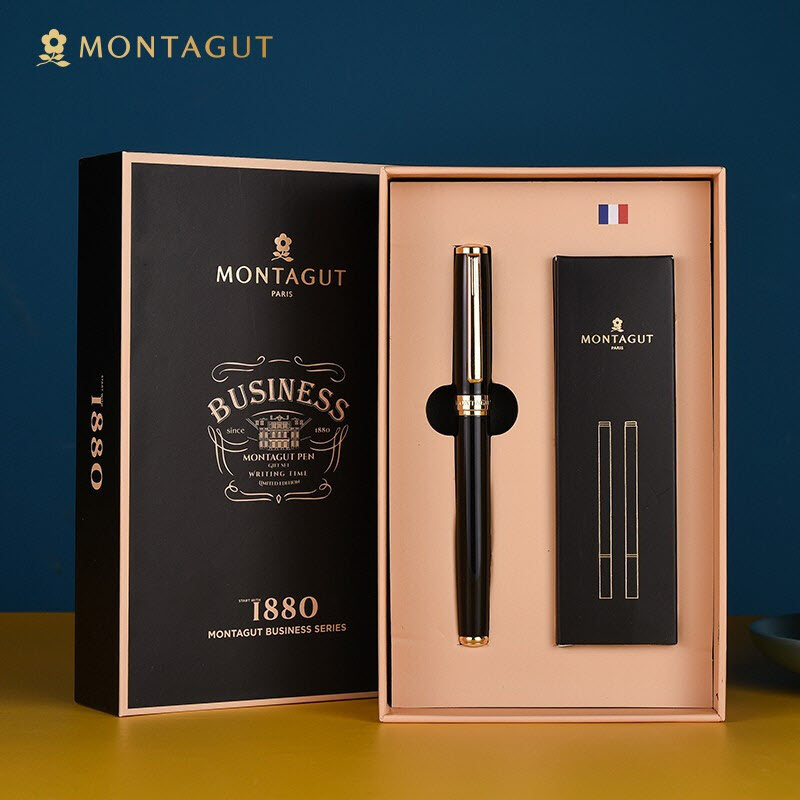 Bút ký Montagut màu đỏ MT066 khắc tên