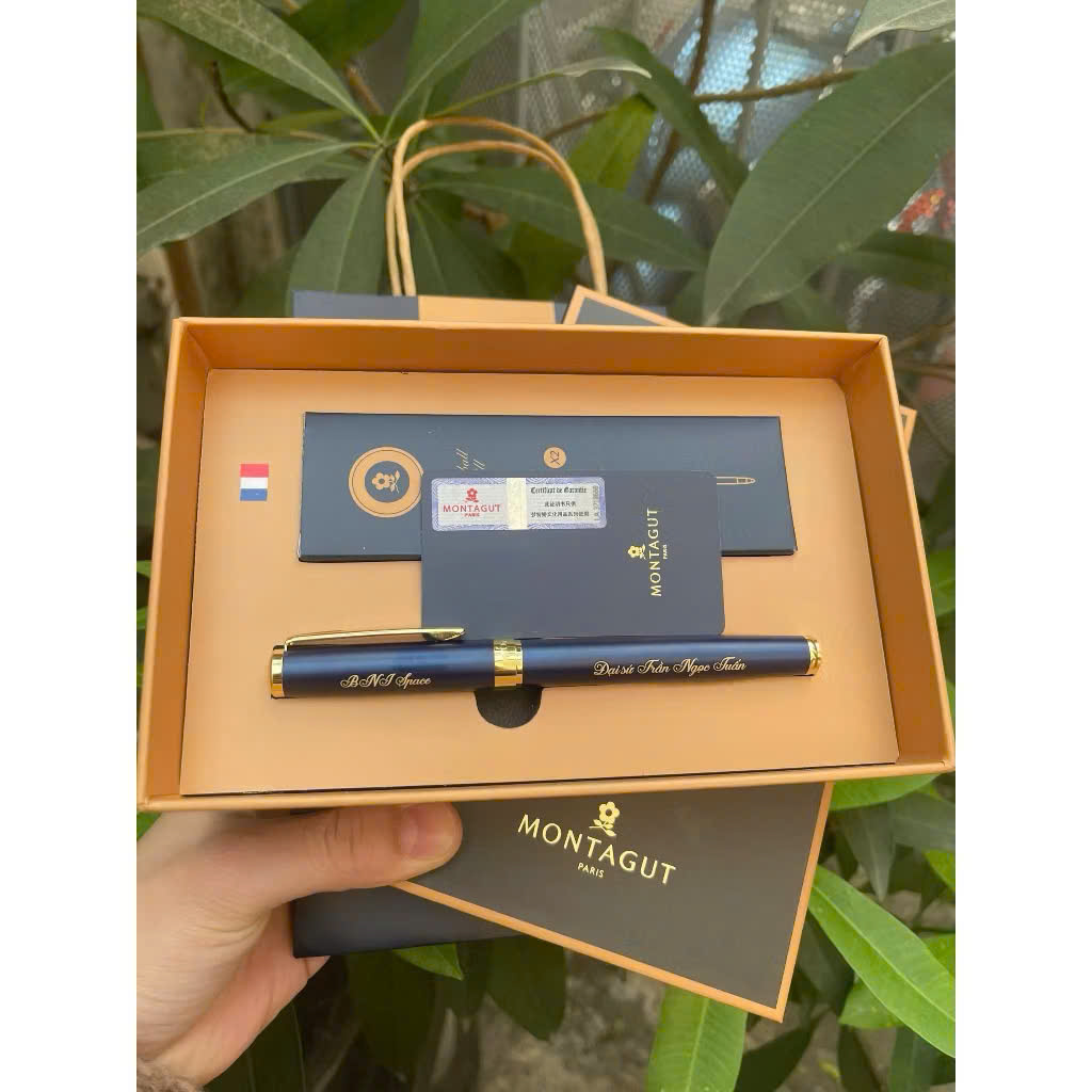 Bút ký cao cấp khắc tên Montagut MT066 màu xanh navy