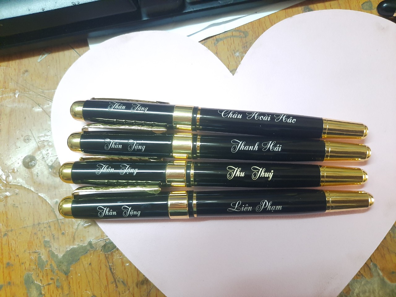 Bút Khắc Tên TPHCM