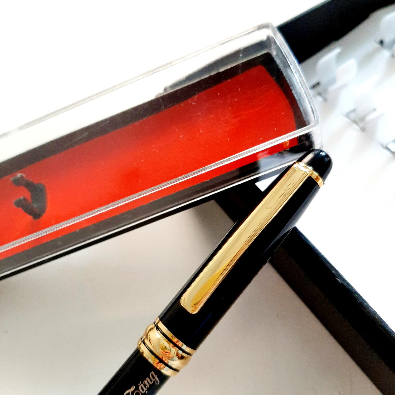 Quà Tặng Khắc Tên