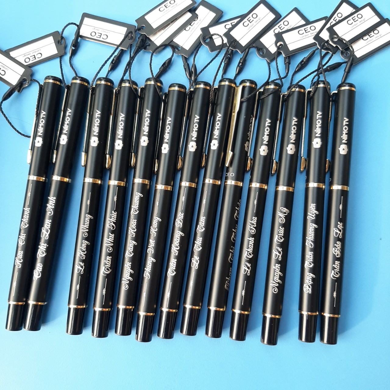 Bút Ký Khắc Tên Uy Tín Ở Đâu?