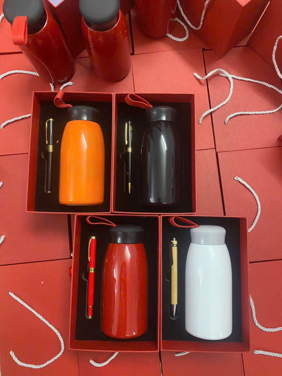 Hộp Quà Tặng Ngày Quốc Tế Phụ Nữ mùng 8/3