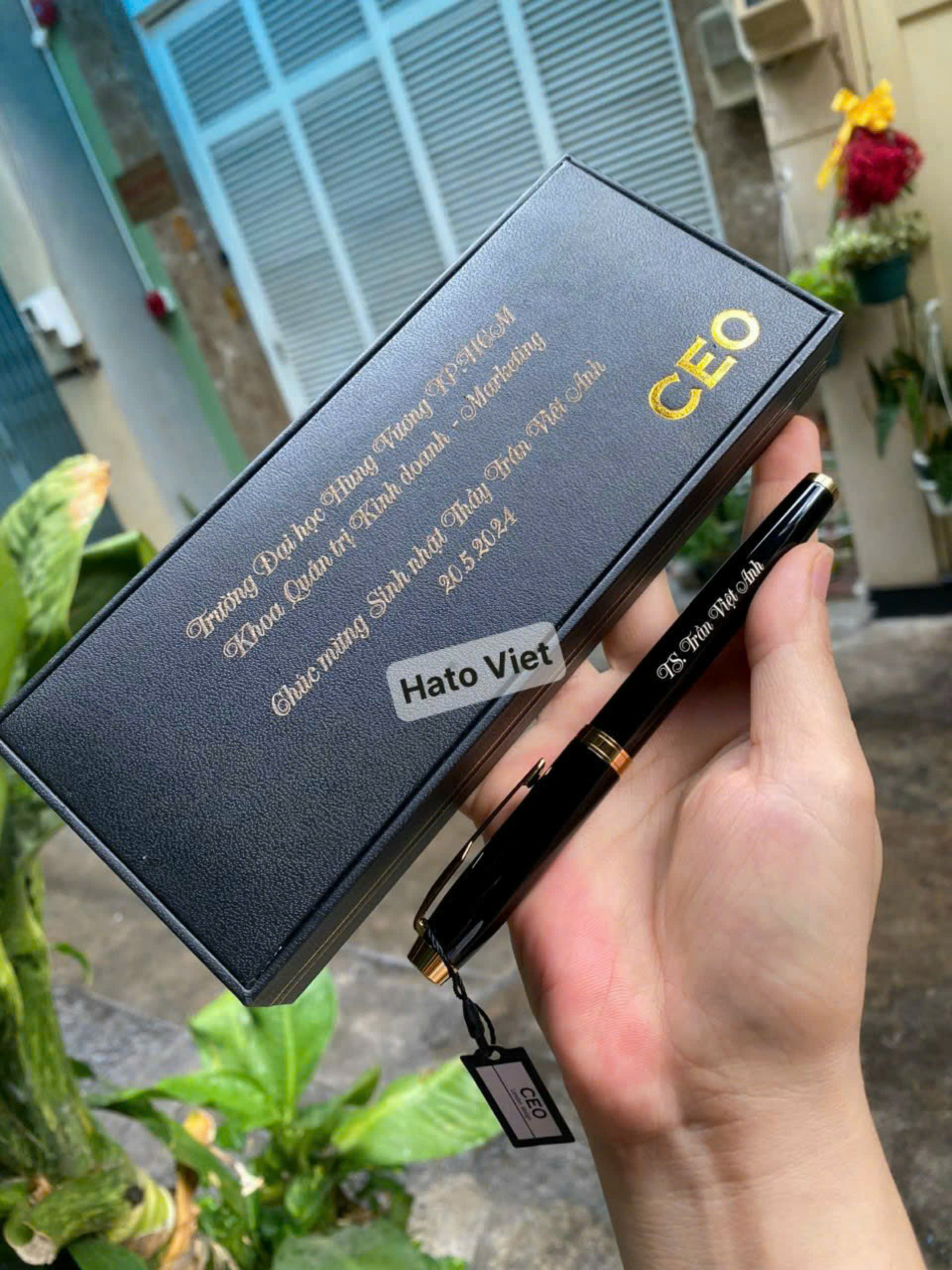 Hộp bút khắc tên làm Quà Tặng sinh nhật mua ở đâu?