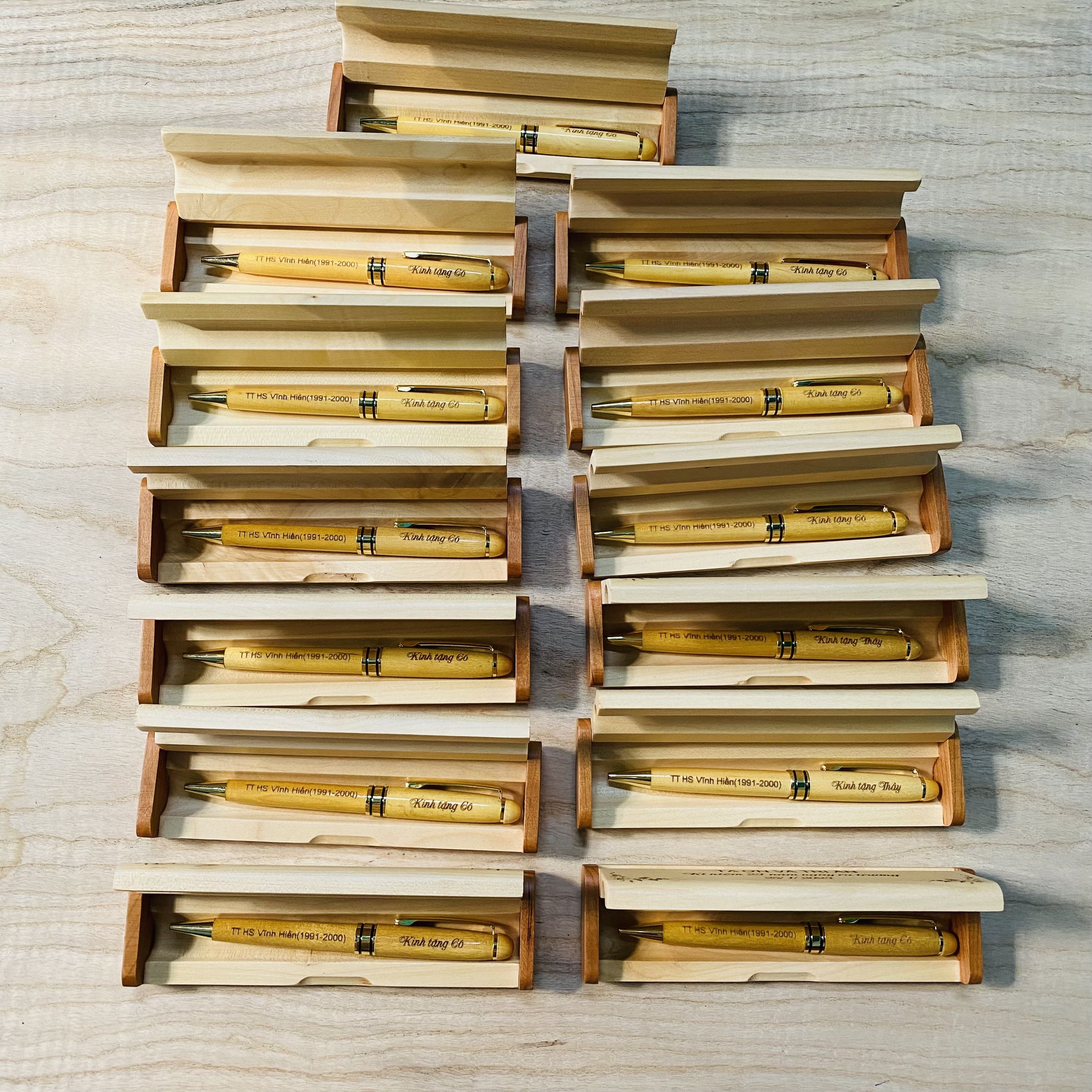 Bút gỗ 2