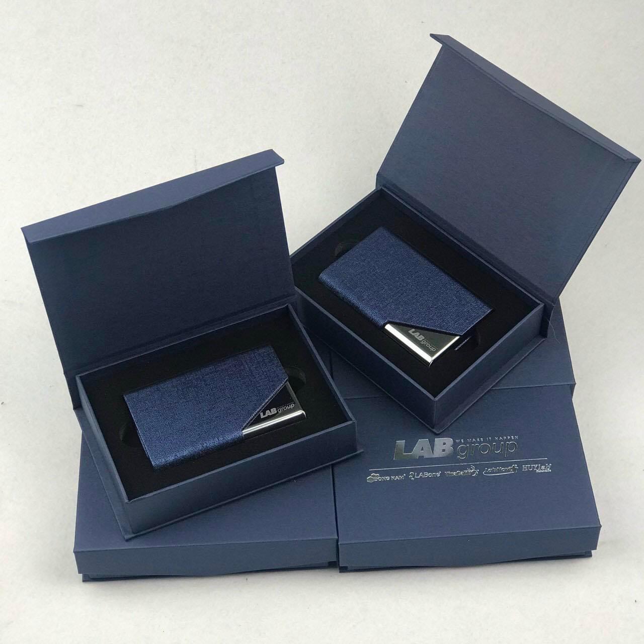 Hộp Name card màu đen bản giới hạn