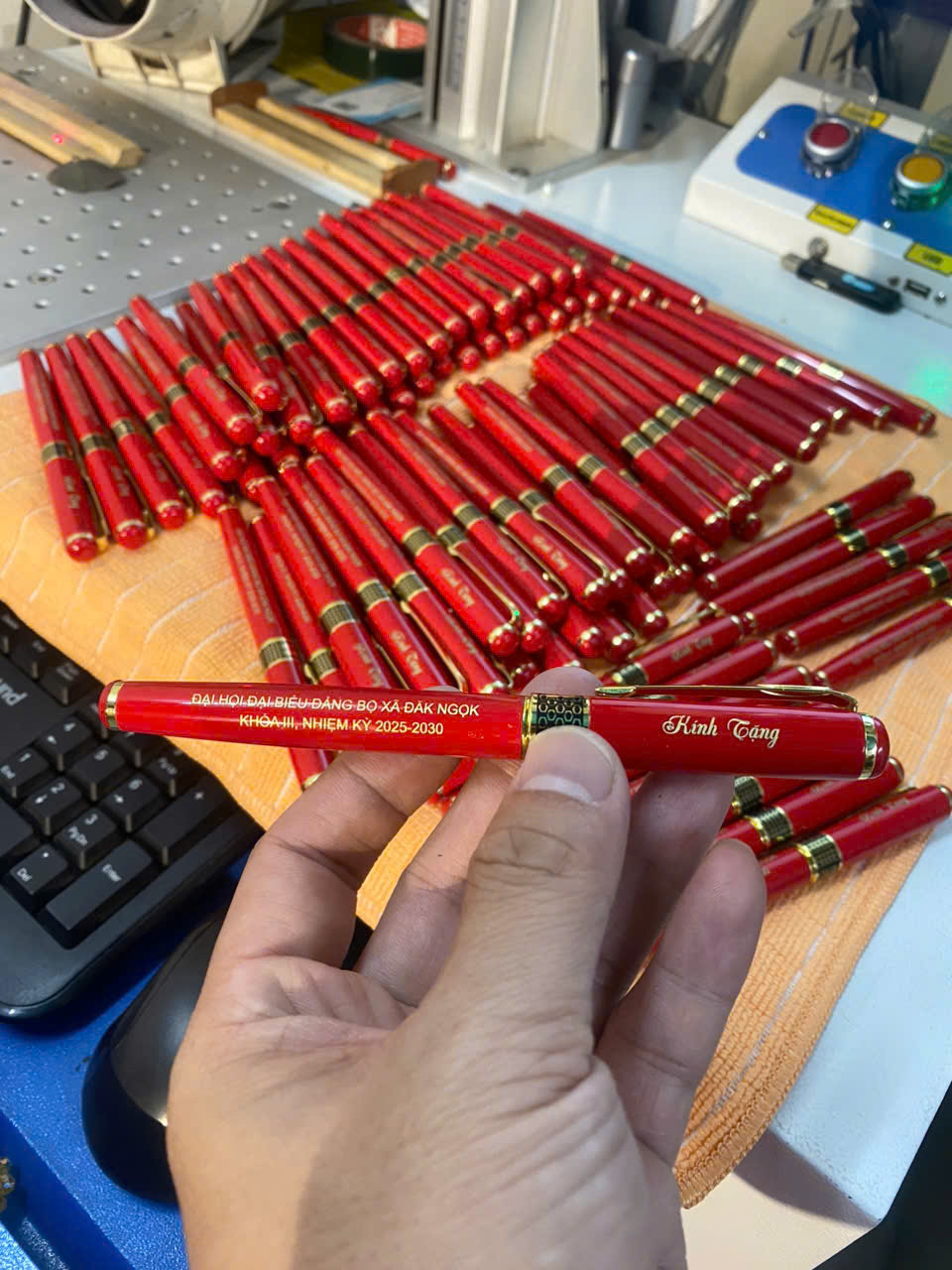 Quà Tặng Sự Kiện Đại Hội - Đảng Bộ Sổ Tay Da Bút ký cao cấp Khắc Laser-In UV-In Offset Hồ Chí Minh-Hà Nội