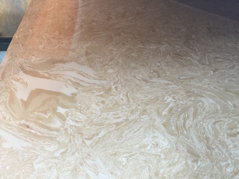 Đá nhân tạo vàng Alska