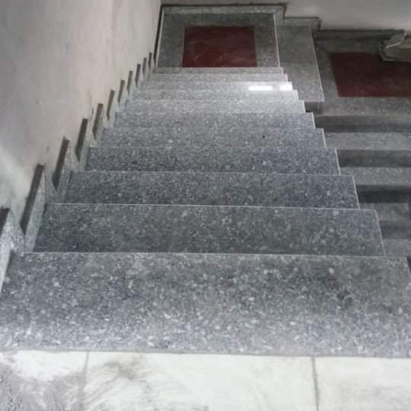 Mẫu đá cầu thang MS025