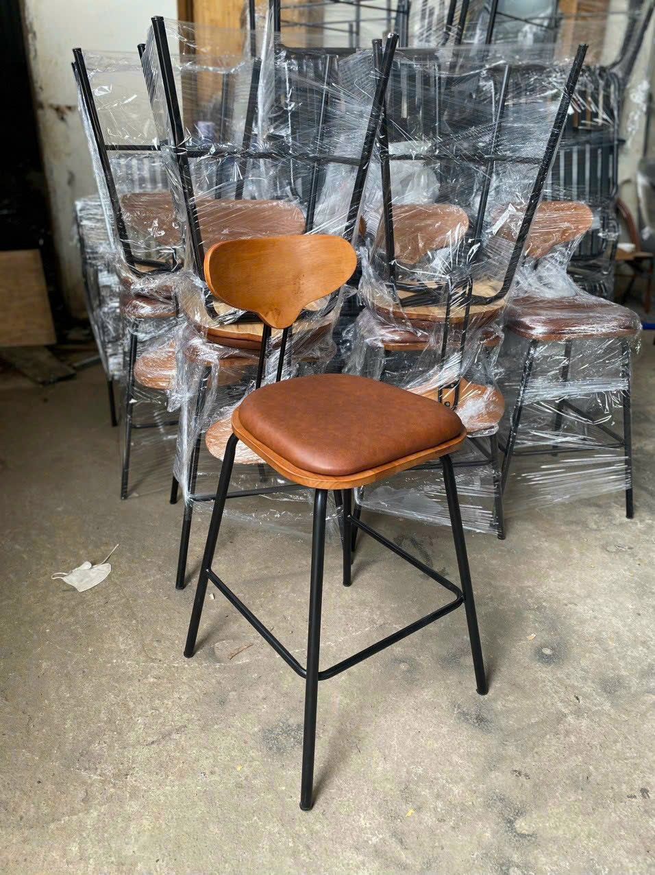 Ghế quầy bar giá rẻ HD381