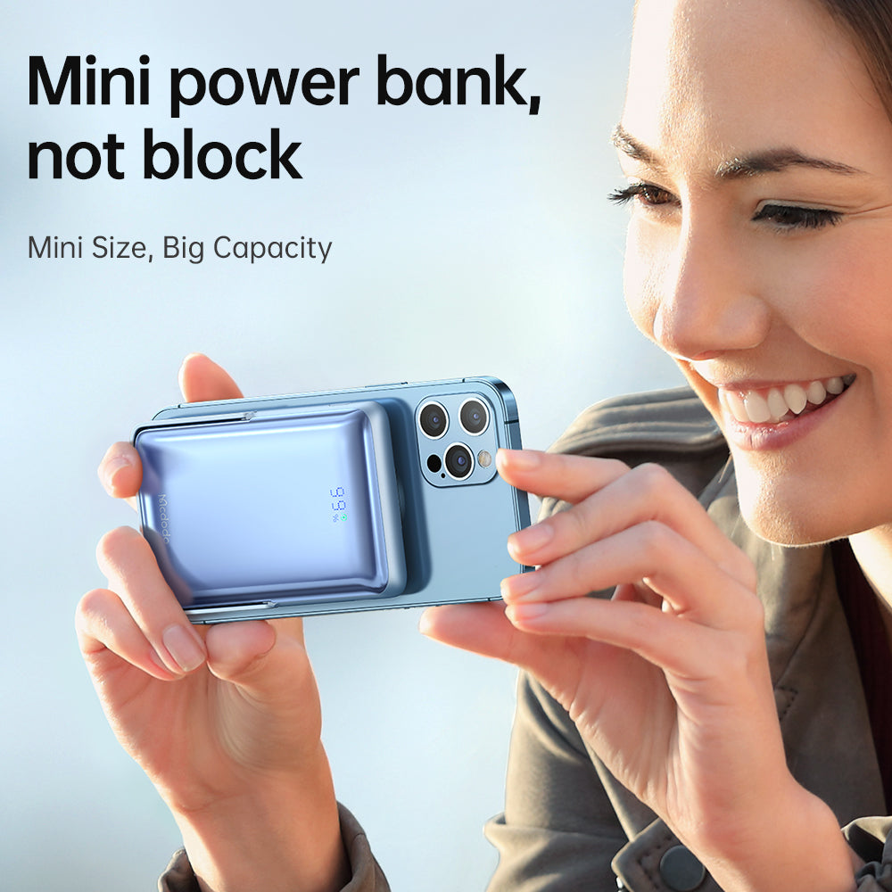 Sạc Dự Phòng Không Dây Mcdodo Gopower Magnetic 10000mAh 20W | Hít Nam Châm, Có Chân Đế, Màn Hình LED