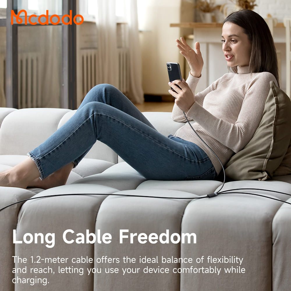 Cáp Sạc Nhanh Mcdodo USB to M+L+C 3-in-1 6A Transparent Cable with Charging Light
