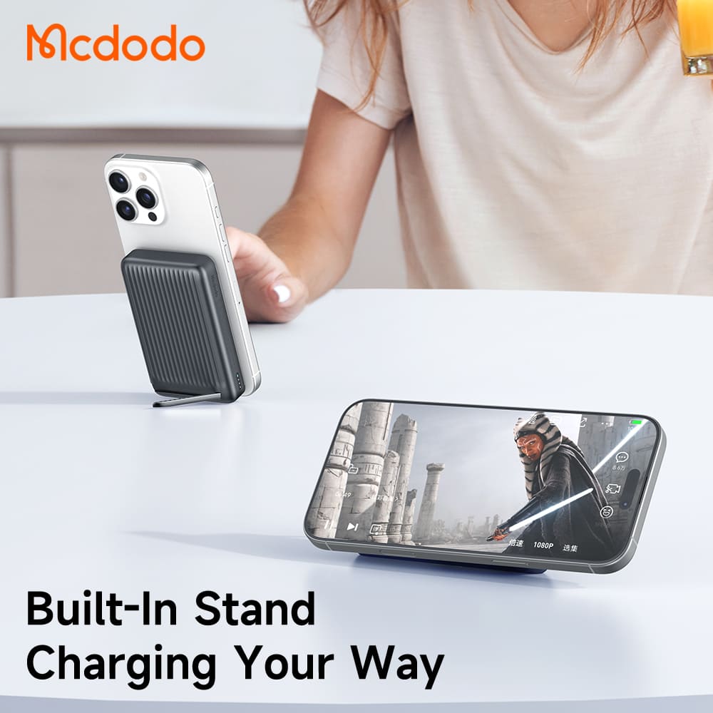 Sạc Dự Phòng Hít Từ Tính Mcdodo MagQ 30W 10000mAh | Tích Hợp Đế Đỡ, Sạc Nhanh Không Dây & Có Dây