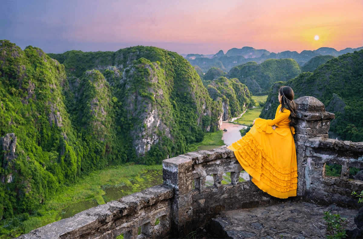 Giờ Mở Cửa Và Giá Vé Hang Múa Ninh Bình