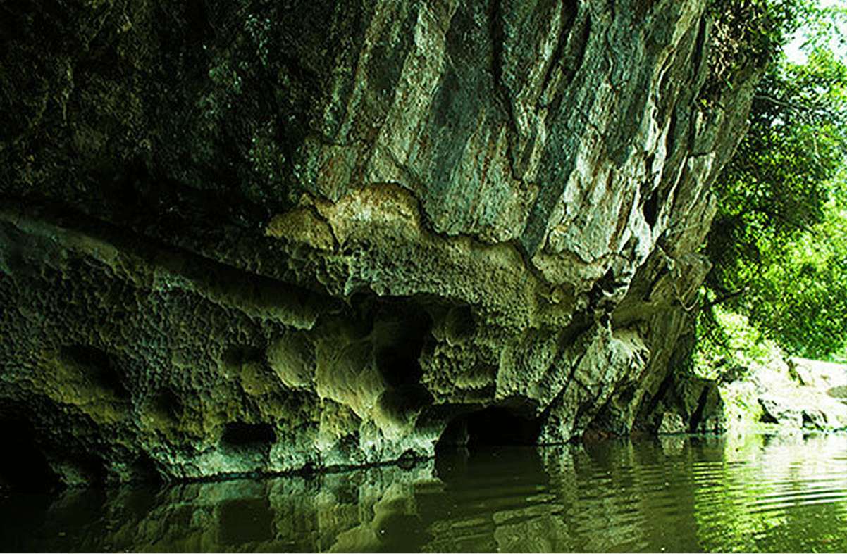 Hang Luồn