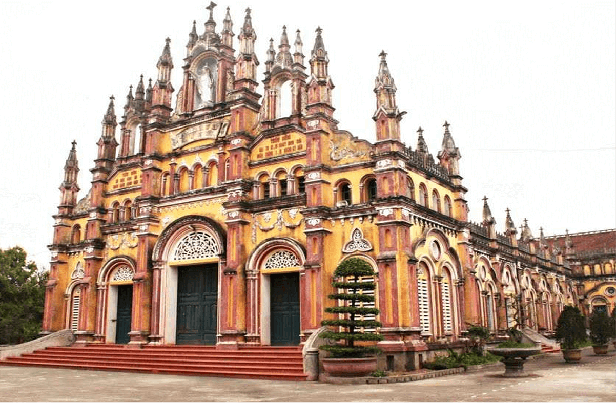 Kiến Trúc Độc Đáo Của Nhà Thờ Trung Linh