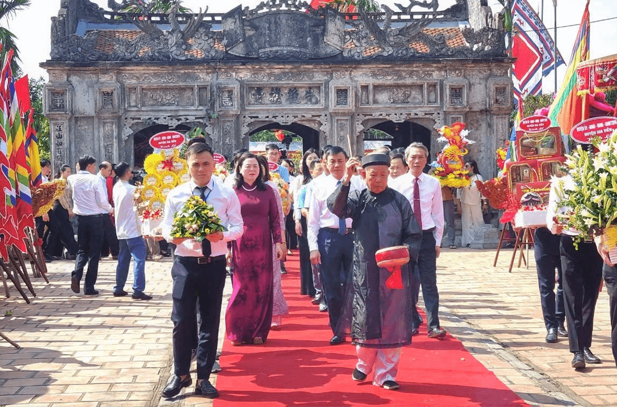 Lễ hội đền Đức Thánh Nguyễn – Lễ hội Ninh Bình giàu giá trị nhân văn