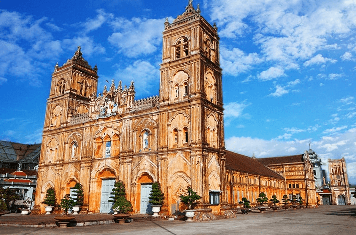 Nhà Thờ Chính Tòa Bùi Chu