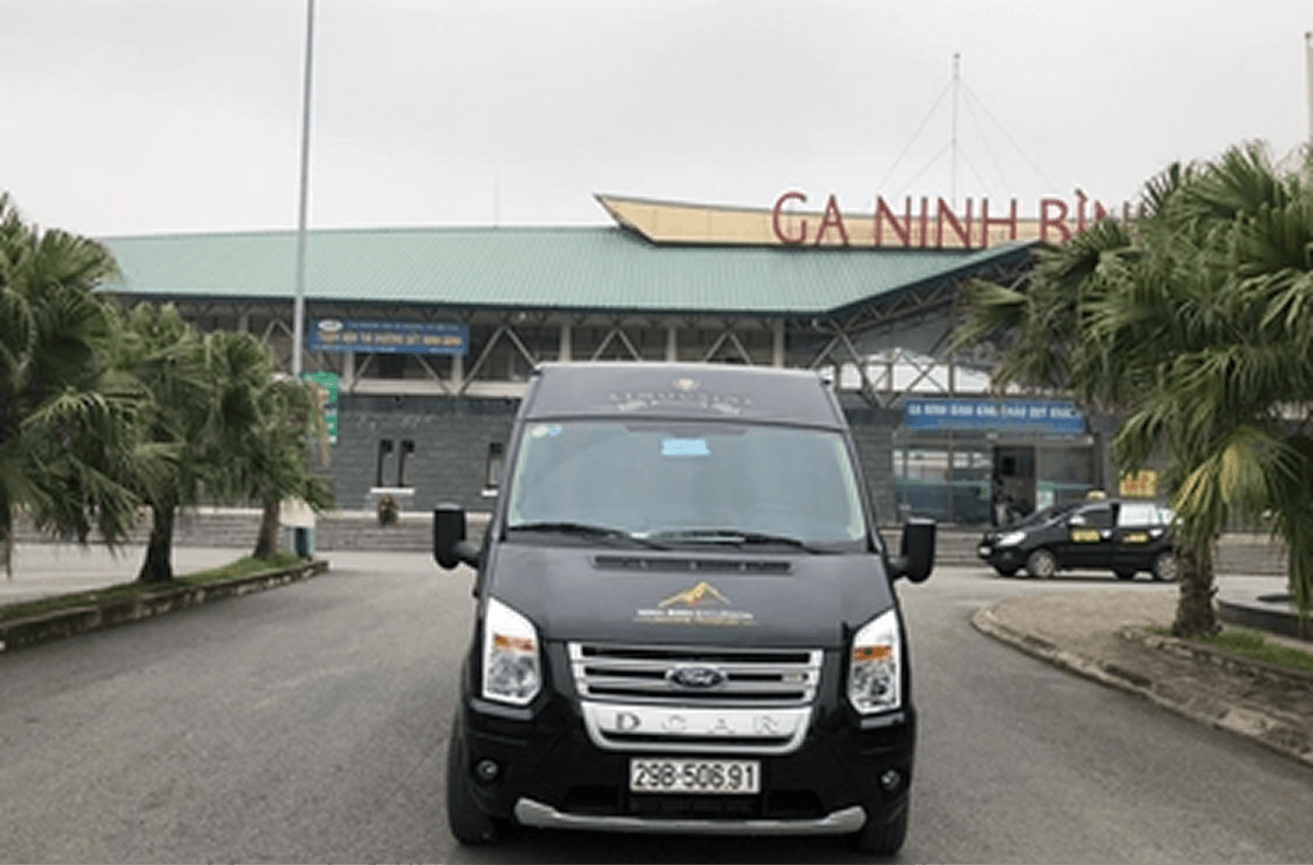 Thuê ô tô tự lái hoặc có tài xế