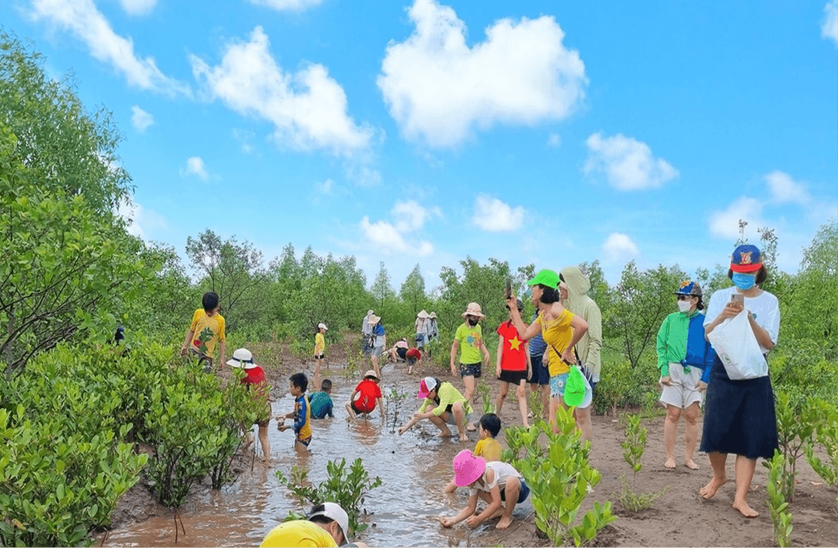Trải nghiệm bắt ngao cùng ngư dân