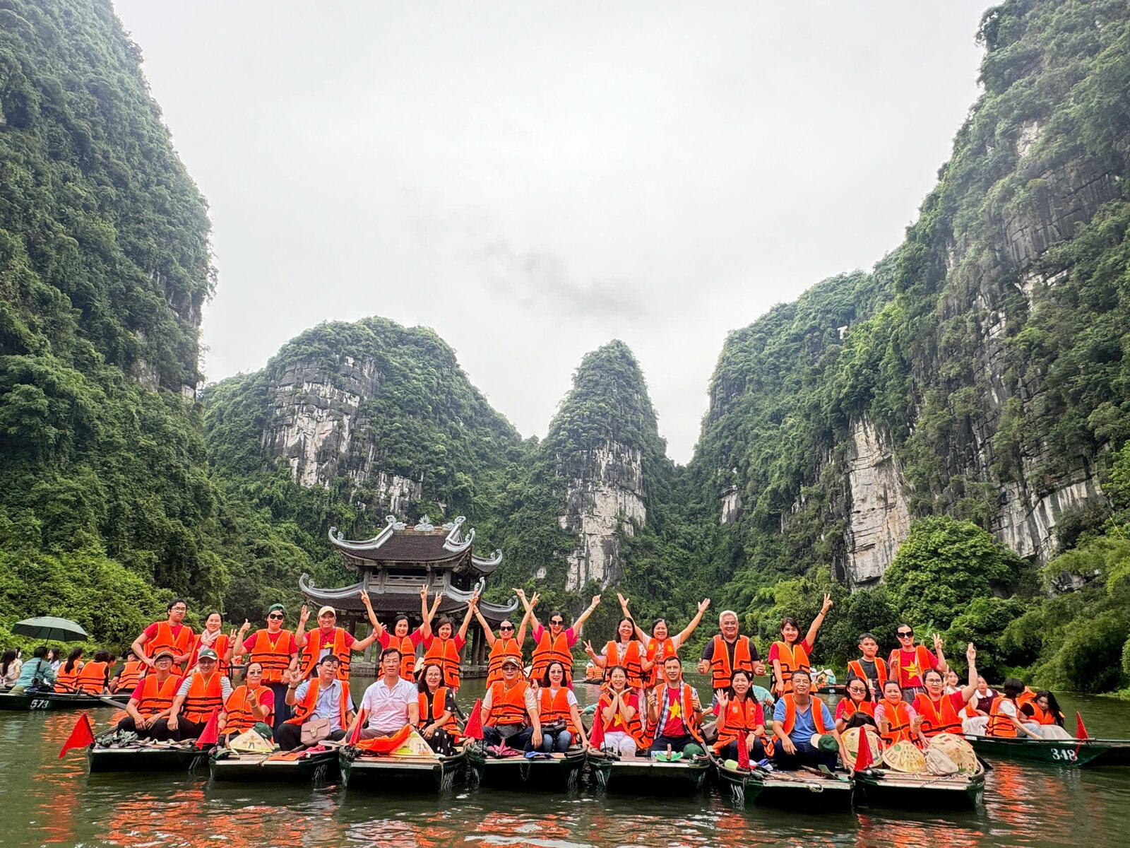 Ninh Bình MICE 2N1Đ | Tràng An – Team Building – Gala Dinner