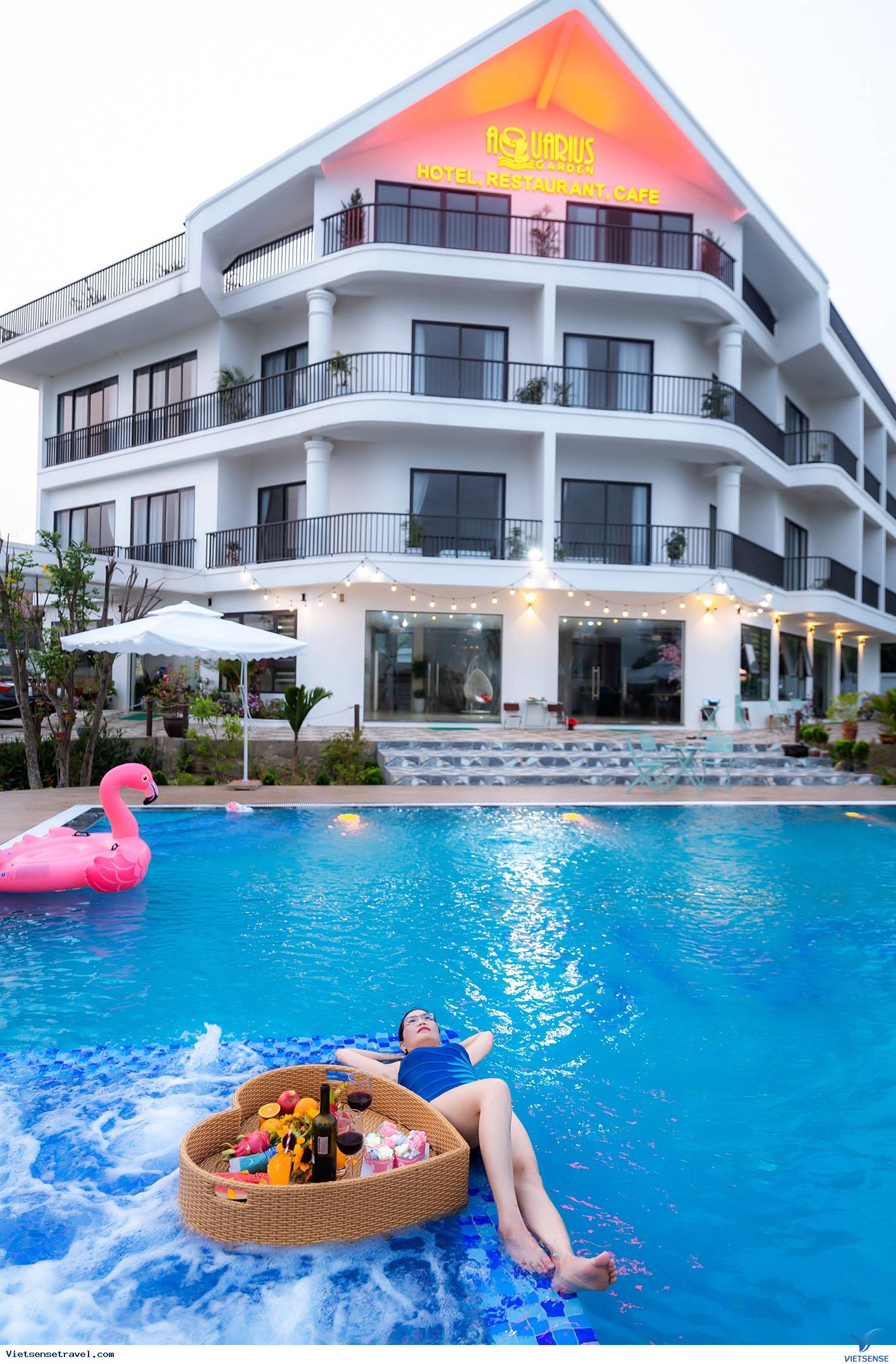 Khách sạn Aquariusgarden