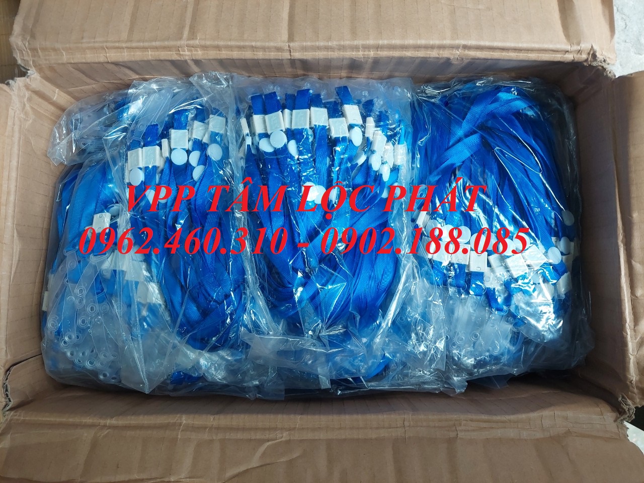 DÂY ĐEO THẺ LỤA MÓC NHỰA MÀU XANH BIỂN (loại 1)