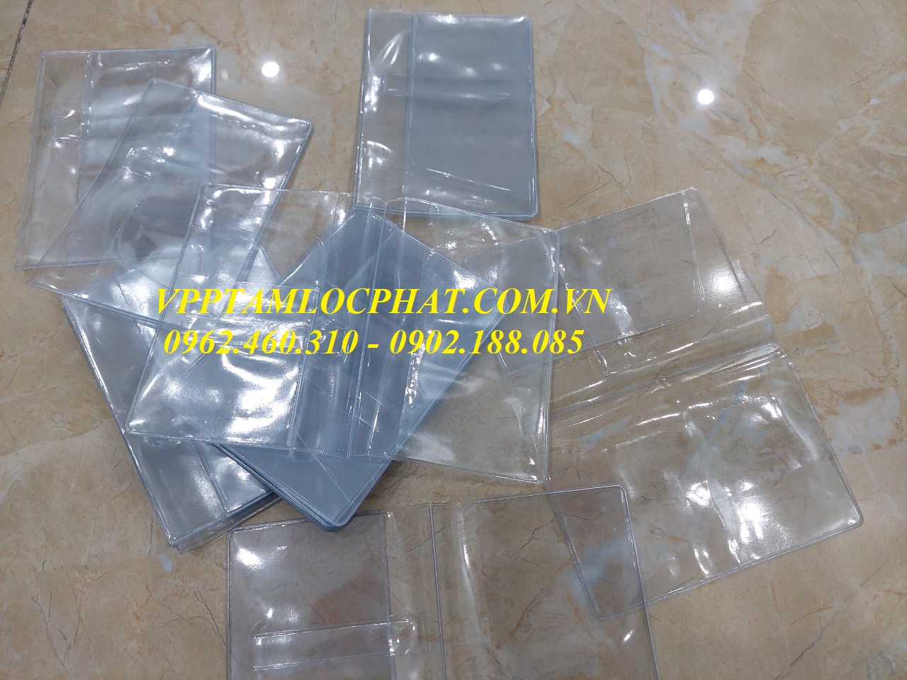 BAO ĐỰNG HỘ CHIẾU PASSPORT nhiều ngăn, trong suốt (loại 1)