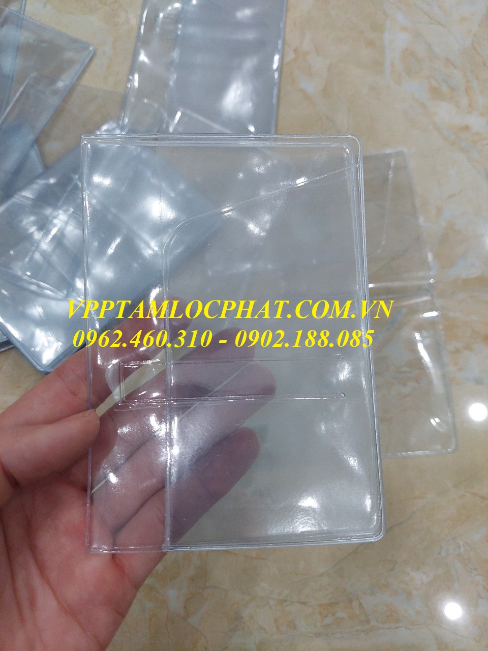 BAO ĐỰNG HỘ CHIẾU PASSPORT nhiều ngăn, trong suốt (loại 1)