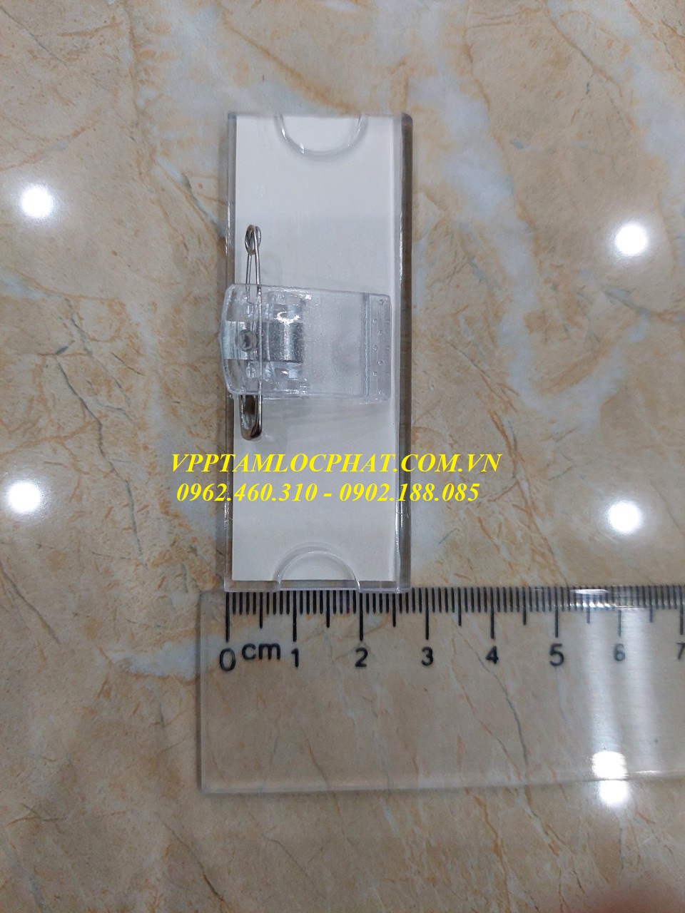 THẺ CÀI MIKA ĐEO NGỰC F002 (KT 27*72mm) LOẠI 1