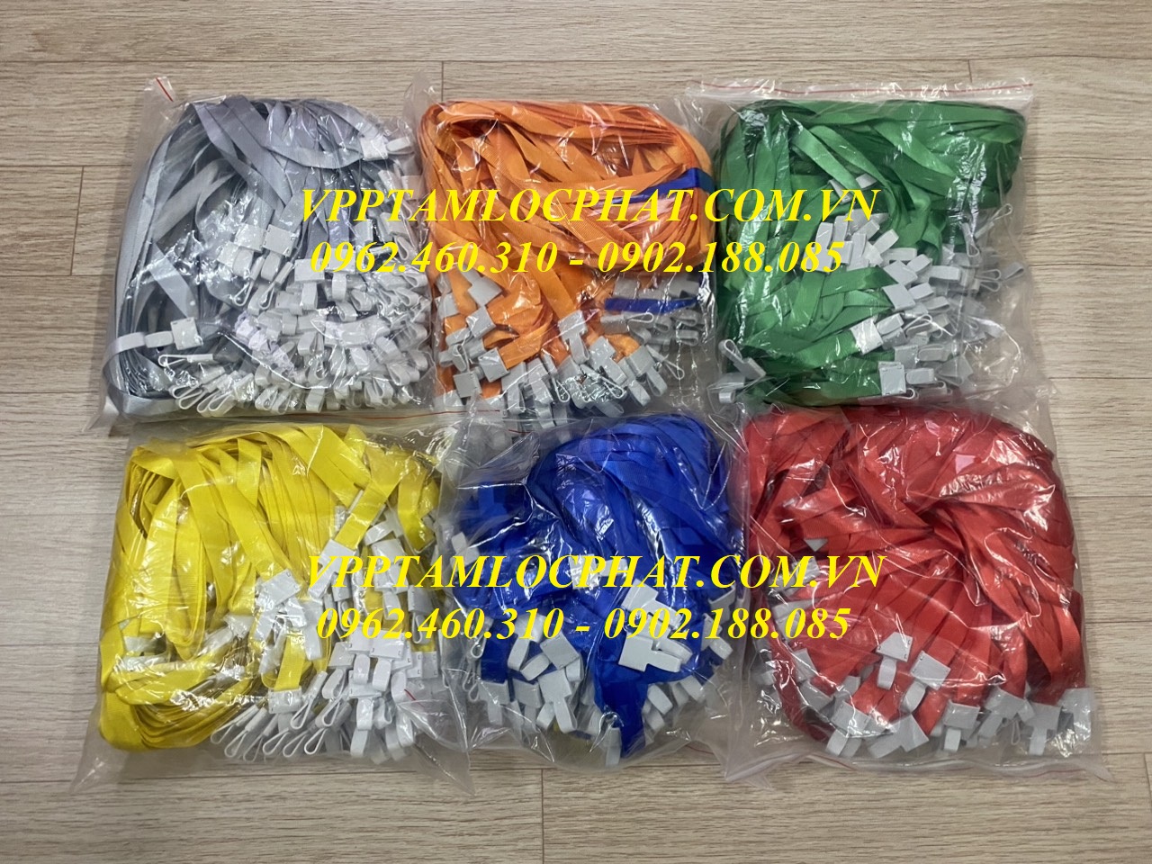 DÂY ĐEO THẺ LỤA MÓC NHỰA GẬP màu đỏ, bản rộng 1.5cm (LOẠI 1)