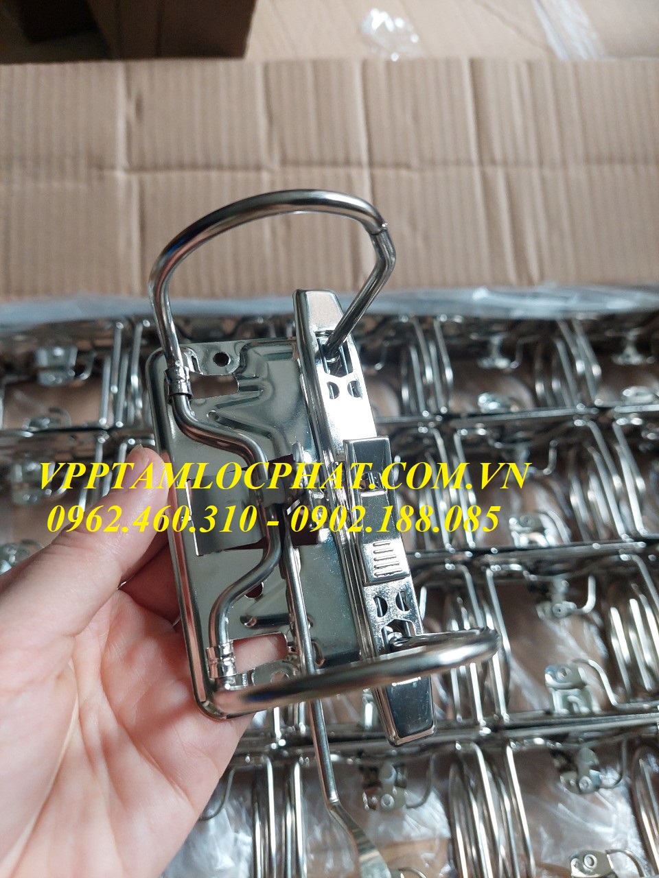 Khóa còng bật 7cm Trà My (gồm khóa còng + nẹp còng)