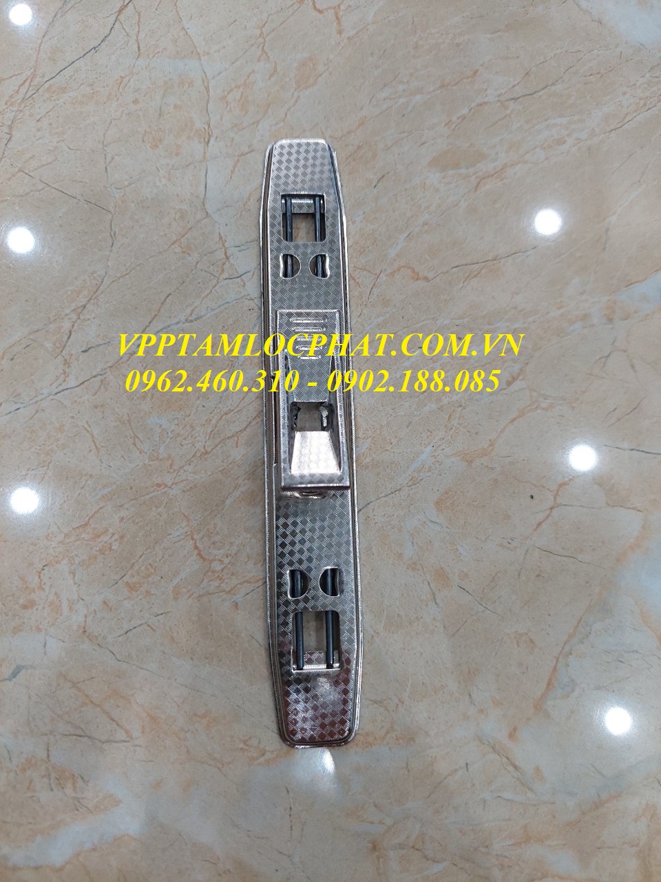 Khóa còng bật 7cm Trà My (gồm khóa còng + nẹp còng)