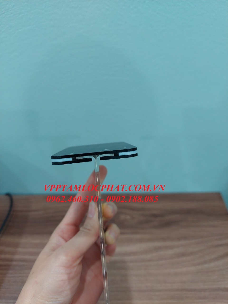 Menu mica A6 SN trong suốt (đế đen)