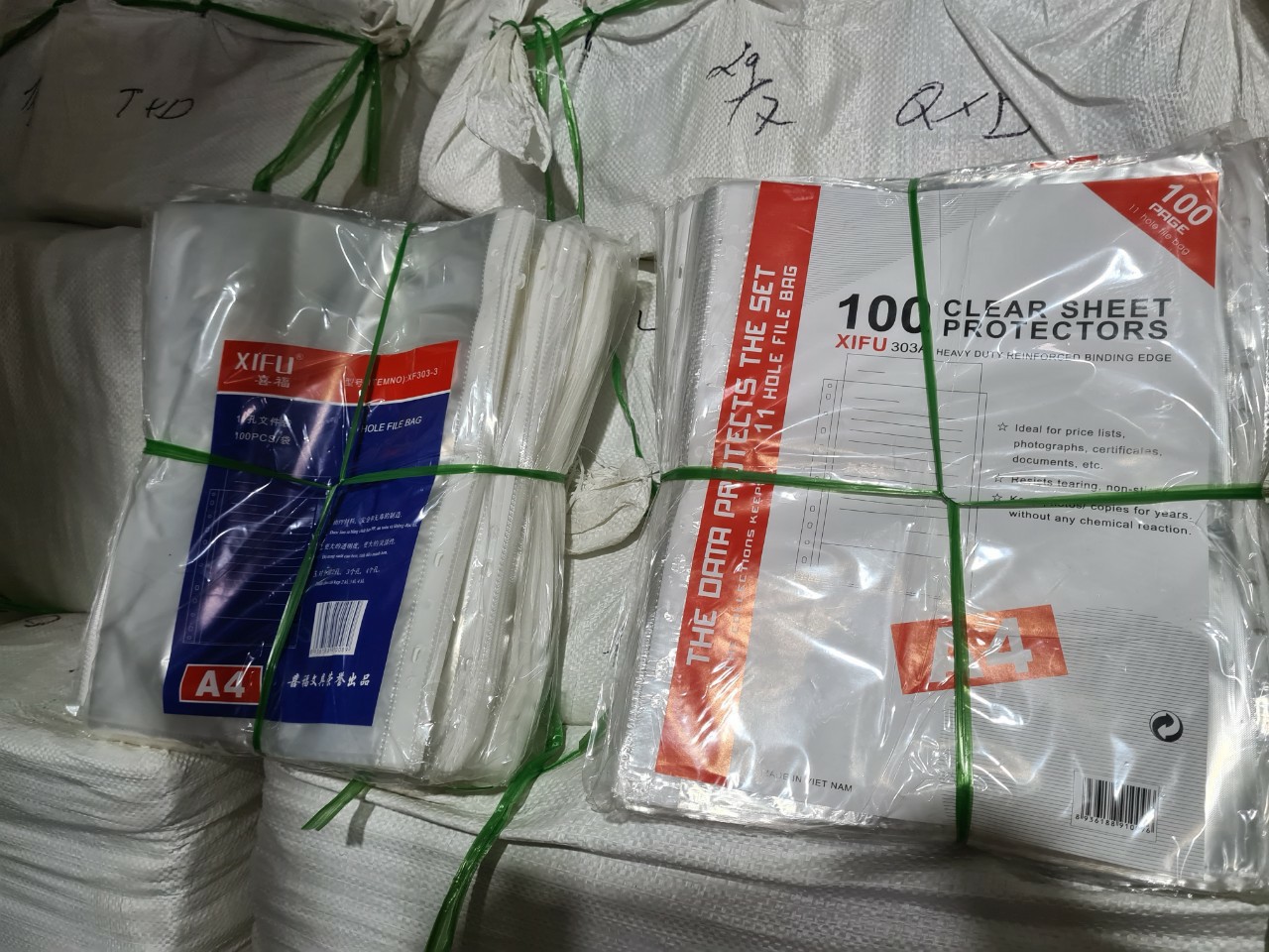 Sơ mi lỗ Xifu đỏ (100 chiếc/tập)