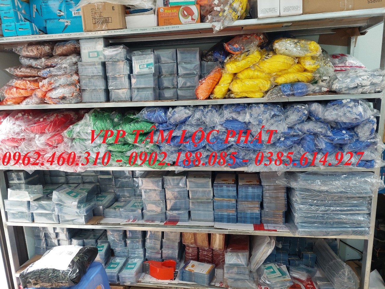 DÂY ĐEO THẺ LỤA MÓC NHỰA MÀU HỒNG (loại 1)