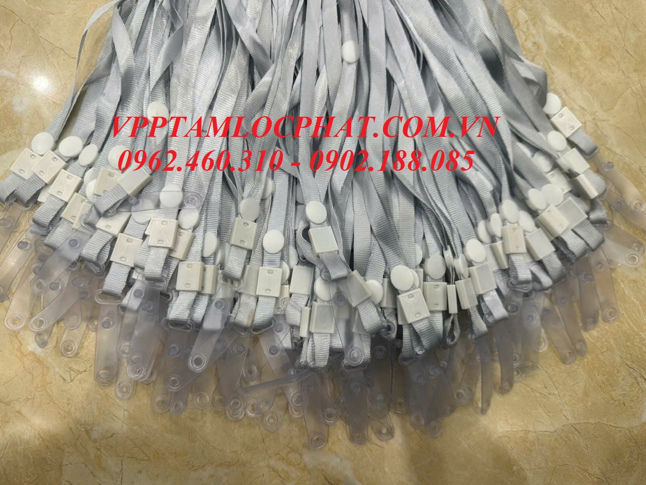 DÂY ĐEO THẺ LỤA MÓC NHỰA MÀU GHI - MÀU XÁM (loại 1)