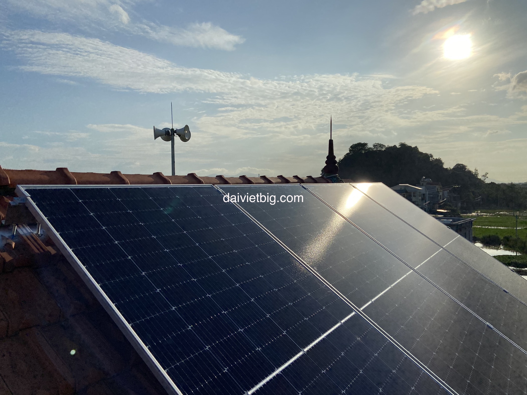 Các Dạng Mái Năng Lượng Mặt Trời Phổ Biến Hiện Nay