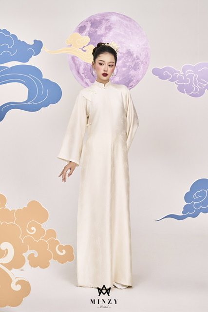 Áo dài be xuông 01