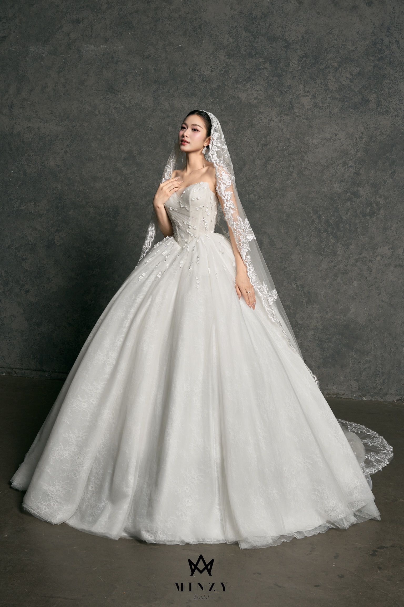 Elegant 80