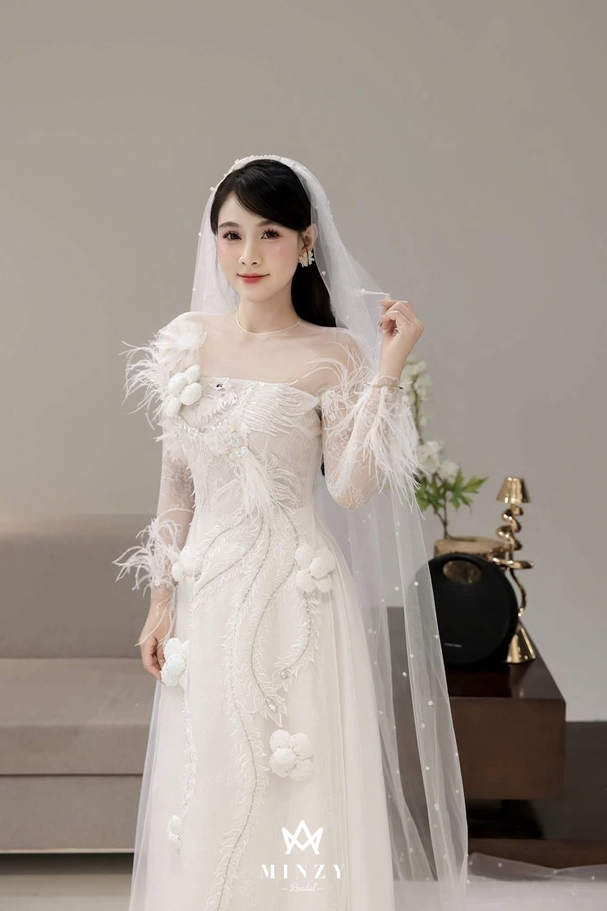 Áo dài trắng 83