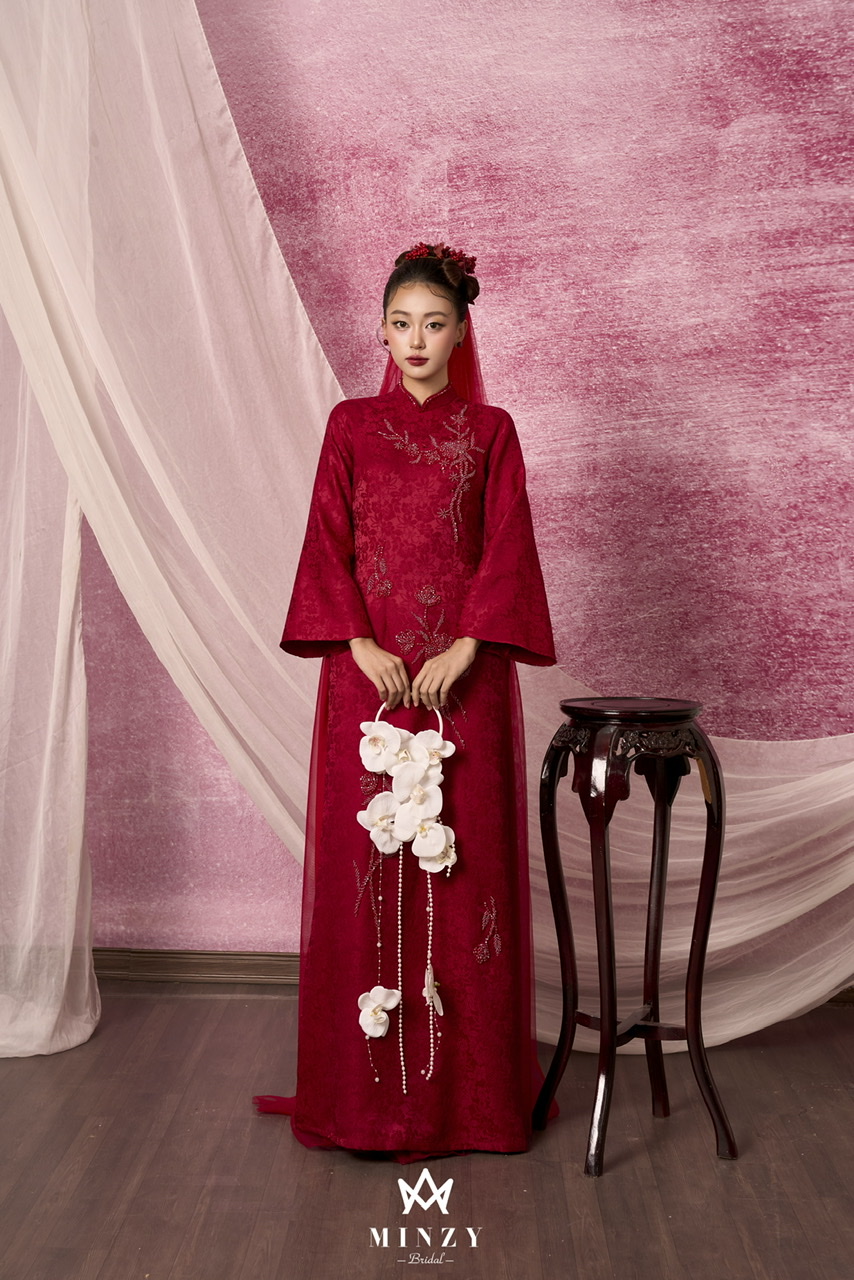 Áo dài cặp đỏ 44