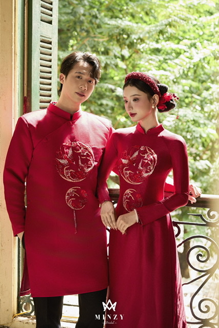 Áo dài cặp đỏ 53